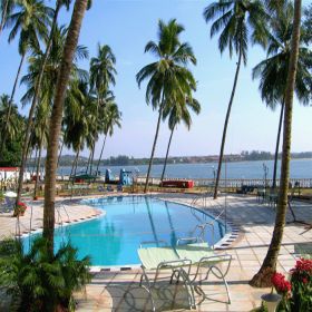 Dolphin Bay Hotell Goa Exteriör bild